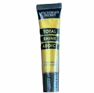 V.S  lip gloss